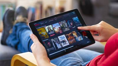Netflix falls short on new subscribers as pandemic boost fizzles