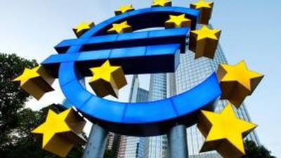 Euro zone business growth still struggling to gain traction