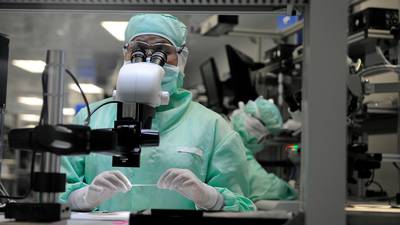 Tullamore’s Medtronic workforce must be nervous about their medium-term  prospects