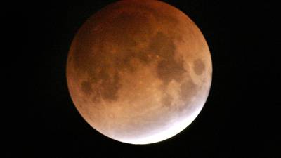 Stargazers prepare for lunar eclipse over Ireland