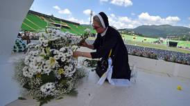 Pope Francis brings message of hope to tense Bosnia