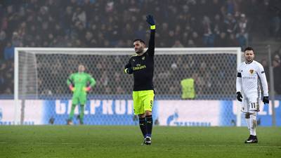 Lucas Pérez hat-trick secures Arsenal top spot in Group A