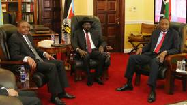 South Sudanese rebels seize oil wells as mediators meet president