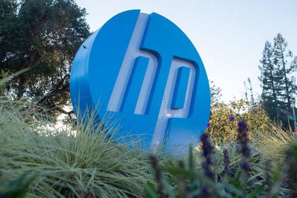 Pandemic boosts sales for Dell and HP as revenues exceed estimates
