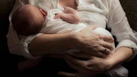 Foreign-born women more likely to breastfeed