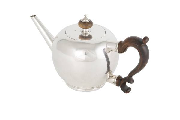 A mid century suite and a stunning Irish teapot: what’s coming up in the auctions