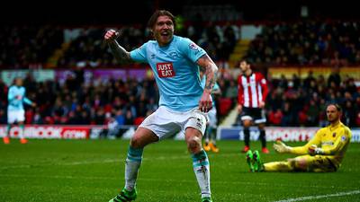 Jeff Hendrick facing spell on the sidelines with thigh tear