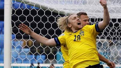 Forsberg keeps his cool from the spot to steer Sweden past Slovakia
