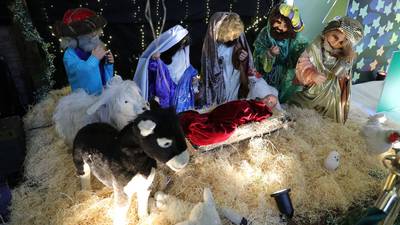 Not meaning to crib but . . . timing of most nativity scenes is off