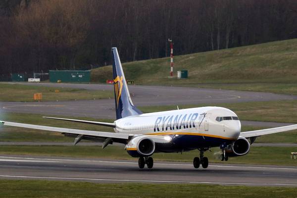 Ryanair to tap bond markets as it reports €815m loss