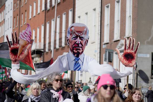 Thousands attend pro-Palestine demonstration in Dublin