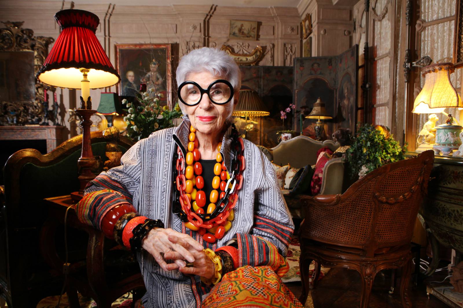 Iris Apfel, renowned New York designer and style icon, dies aged 102 ...