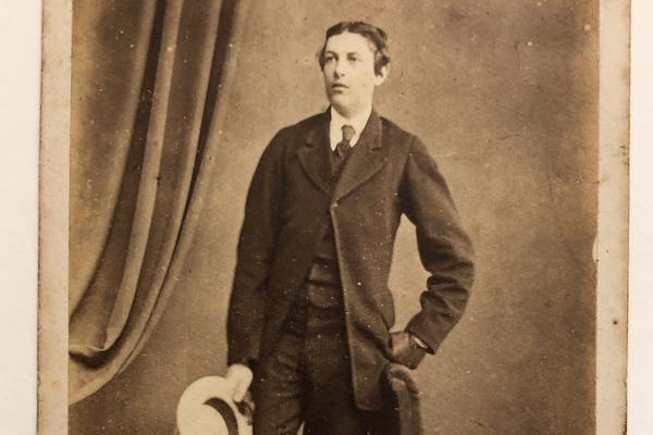 Rare photographs of Oscar Wilde and family unearthed on eBay