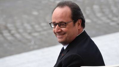 François Hollande  cites staff cuts to defend €10,000 barber bill