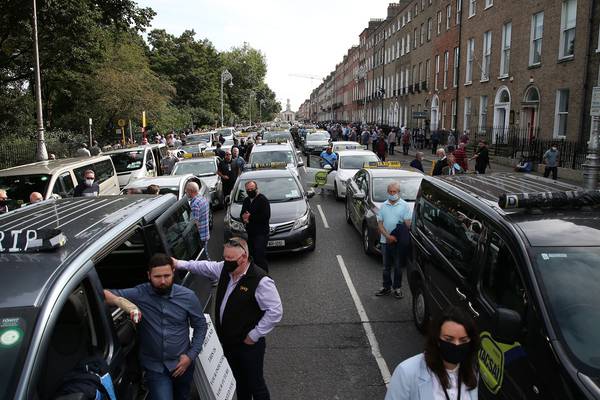 Taxi drivers protest in Dublin over lack of financial supports