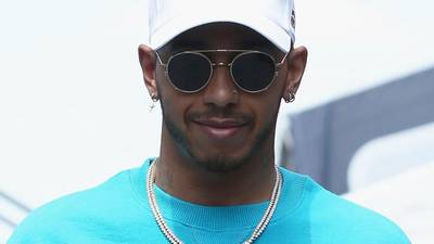 Formula One: Lewis Hamilton signs £40m deal with Mercedes