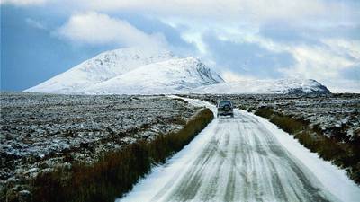 Met Éireann issues snow and ice warning for 10 counties