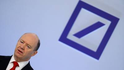 Deutsche Bank lags rivals with €1.9bn quarterly loss