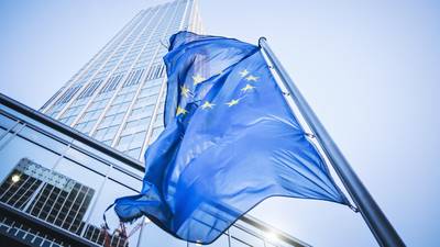 ECB defends decision to stick with stimulus plan