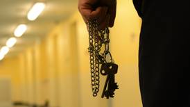 Some prison officers ignore gang activities, judge says