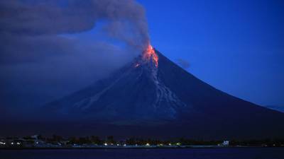 The crystals that could help predict volcanic eruptions