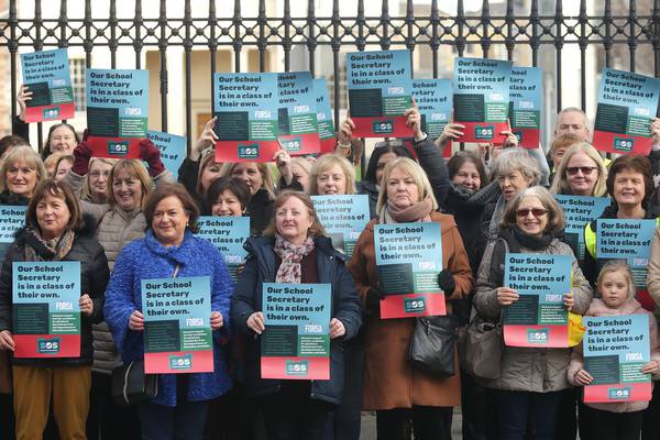 Strikes over school secretaries’ pay and conditions ‘an active option’, Fórsa warns