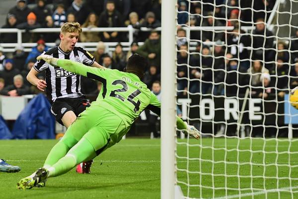 Anthony Gordon scores as Newcastle edge Premier League victory over Manchester United