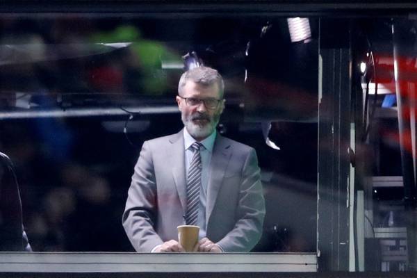 Roy Keane accuses United players of throwing Mourinho ‘under the bus’