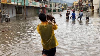 Typhoon Goni weakens as it crosses the Philippines leaving four dead