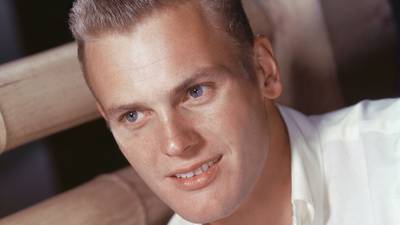 Tab Hunter, Hollywood heartthrob who hid sexuality, dead at 86
