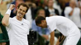 Andy Murray raises the roof to reach final