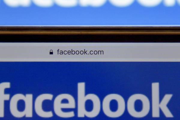Facebook glitch causes outage for some users