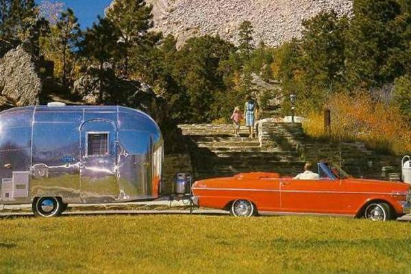 Design Moment: Airstream Clipper, 1936