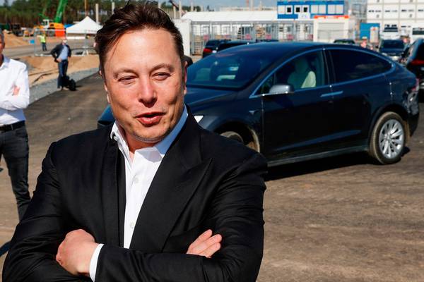 Elon Musk overtakes Jeff Bezos to claim title of world’s richest person