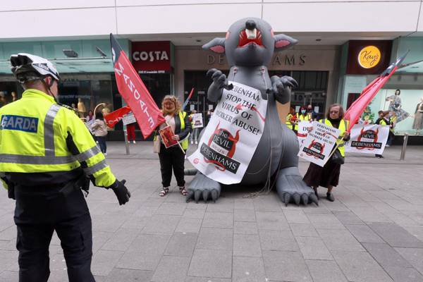 Debenhams workers protest ahead of consultation closing on Monday