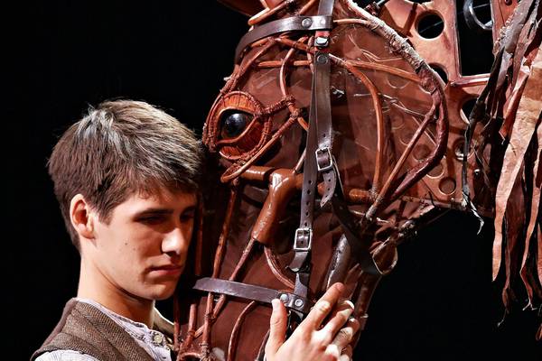 How does War Horse work? A complex design of bungee cord, cane and leather