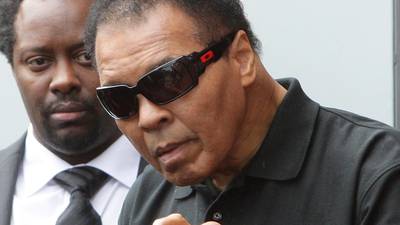 Tributes flood in for boxing legend Muhammad Ali