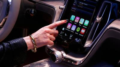 Car no longer the star with in-vehicle technology