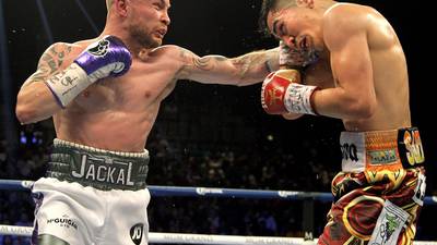 Leo Santa Cruz wins rematch with Carl Frampton  on points