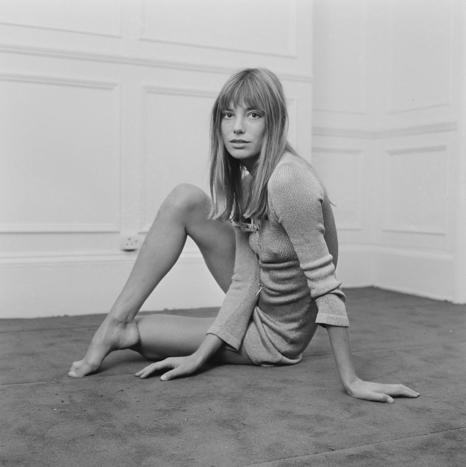 British-French actress, singer-songwriter and fashion model Jane Birkin, UK, 25th October 1968. (Photo by Daily Express/Getty Images)