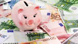 Irish households save €1 for every €4 they spend