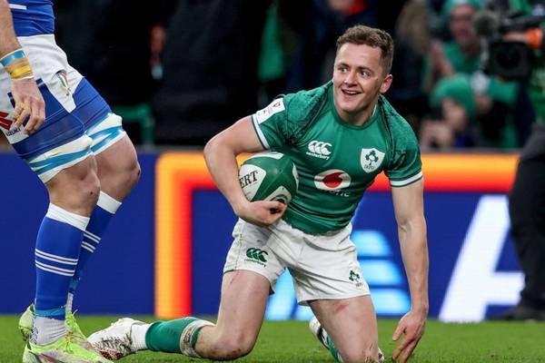 Ireland happy but a little frustrated after facile win over 13-man Italy