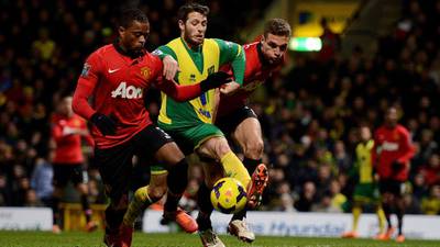 Norwich deny Hoolahan has submitted transfer request