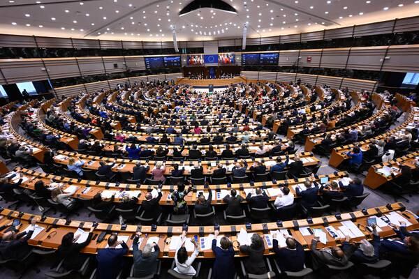 Major overhaul of EU asylum policy approved by European Parliament