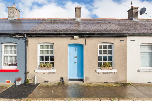 Snug Stoneybatter cottage with rare garden for €395k