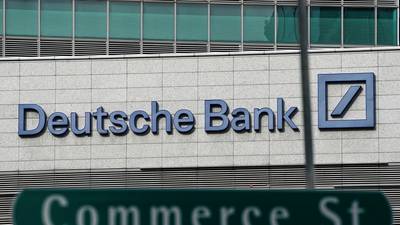 Higher bonuses at Deutsche Bank after unexpected profit