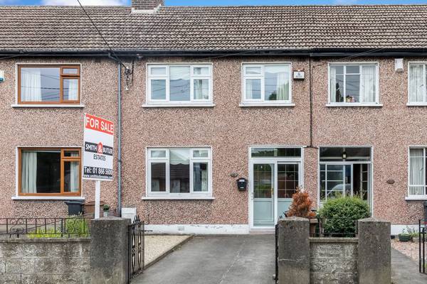 What sold for about €425K in Dublin, Wicklow, Kildare and Cork?