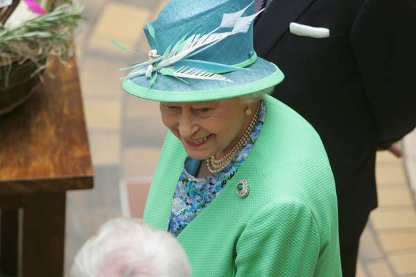 North’s Secretary of State rejects claims that photos of Queen removed