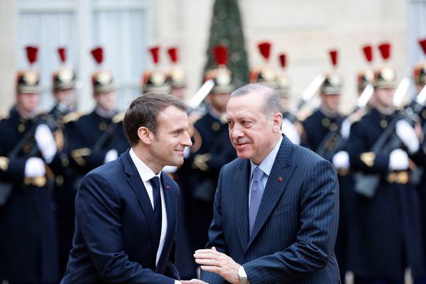 Macron and Erdogan have a delicate lunch at the Elysée