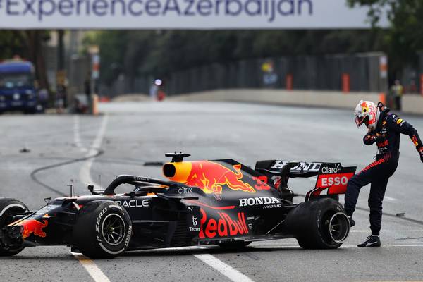 Pérez wins dramatic Azerbaijan race as Hamilton blunders in thrilling finish